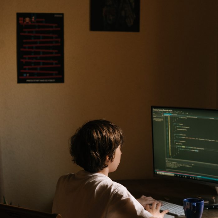 pexels-cottonbro-studio-4709288